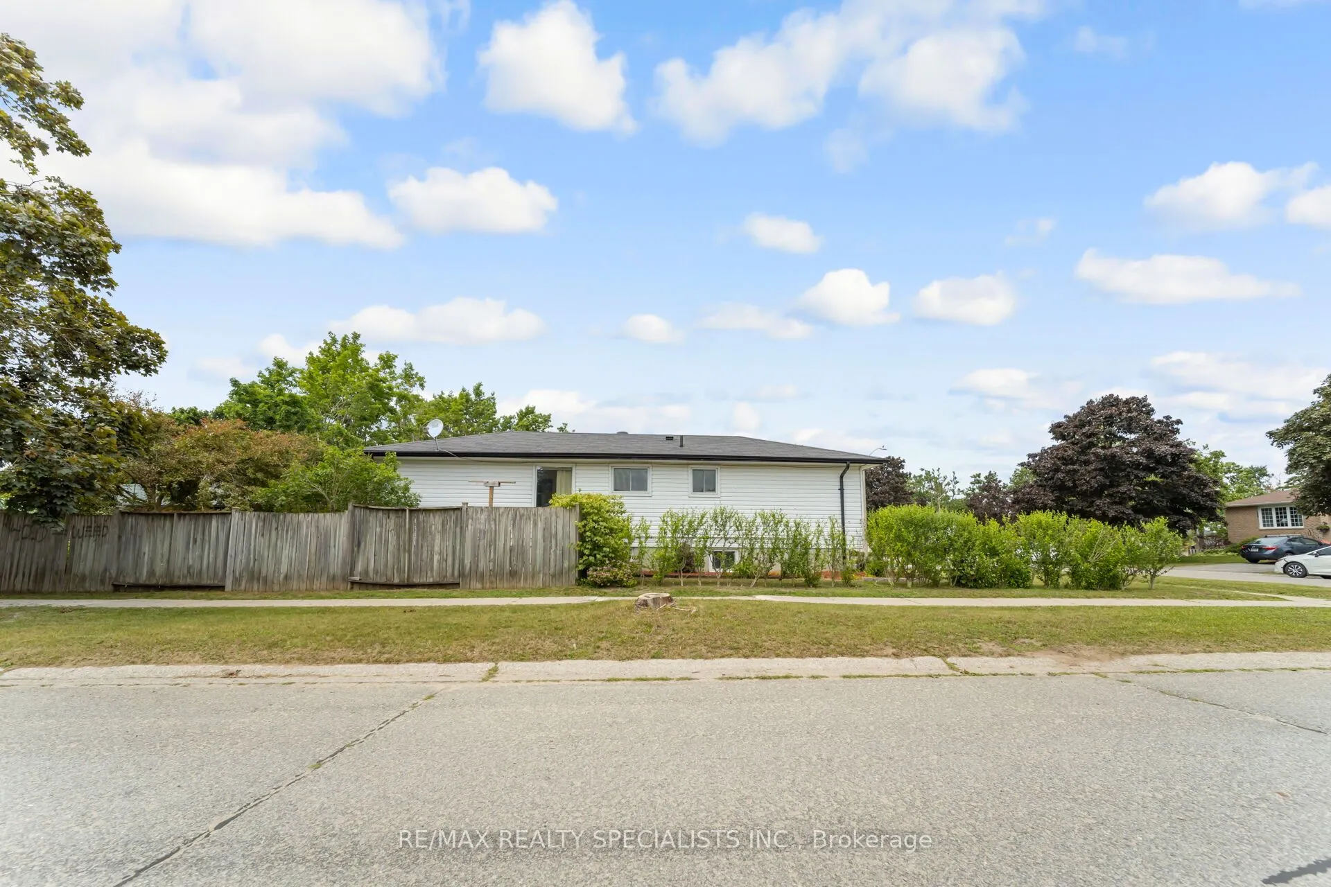 65 Bronte Crescent
