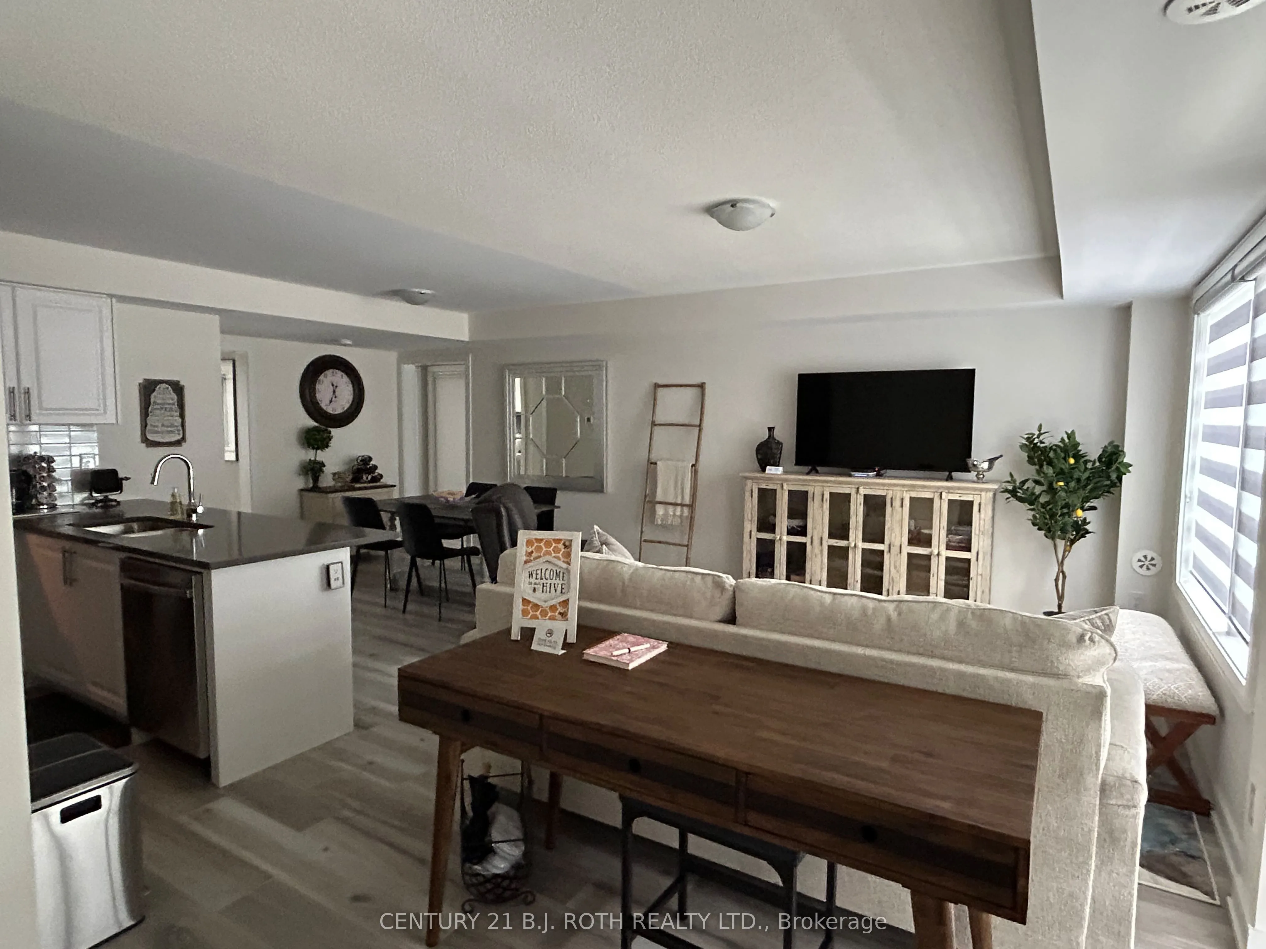 64 APPLETREE Lane, #69