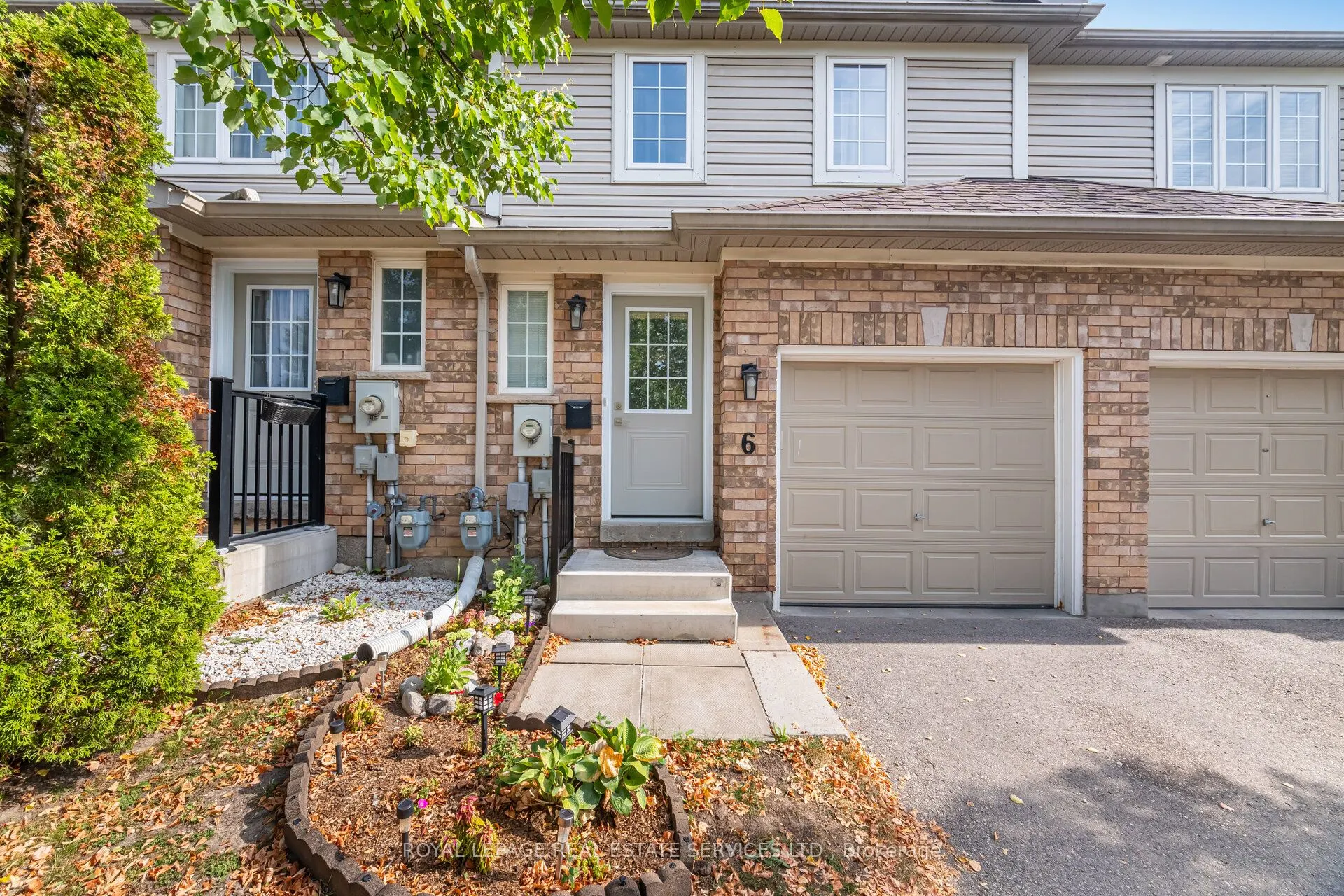 430 Mapleview Drive E, #6