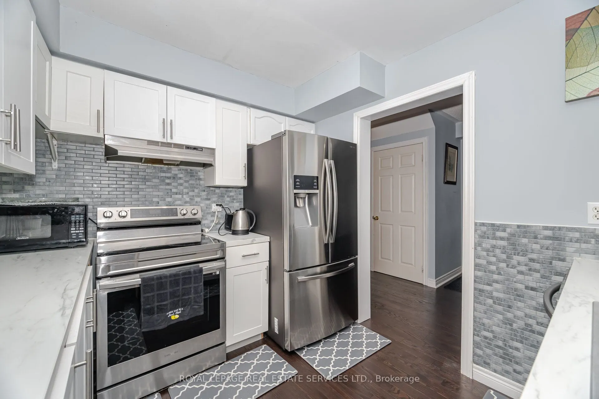 430 Mapleview Drive E, #6