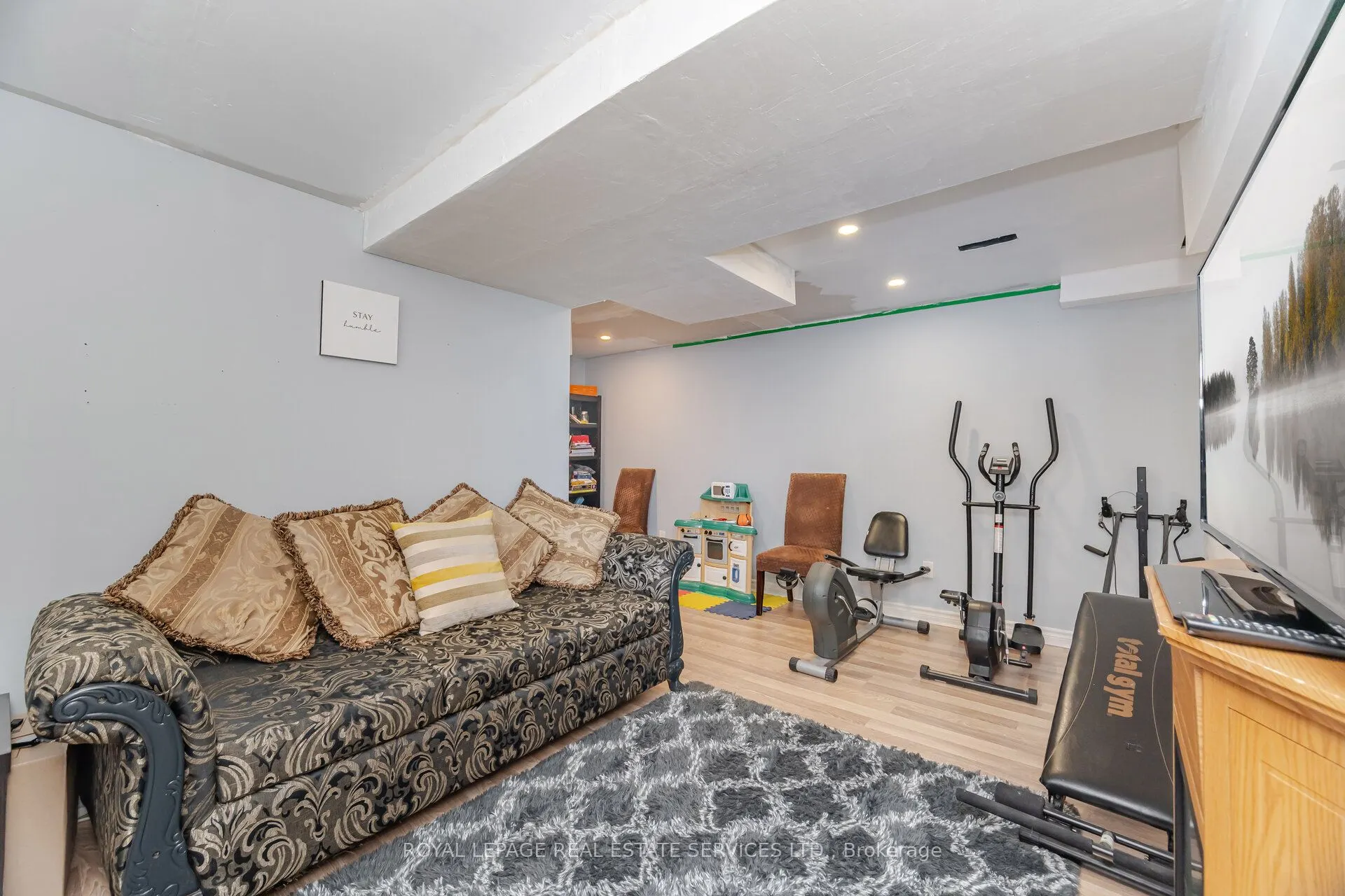 430 Mapleview Drive E, #6