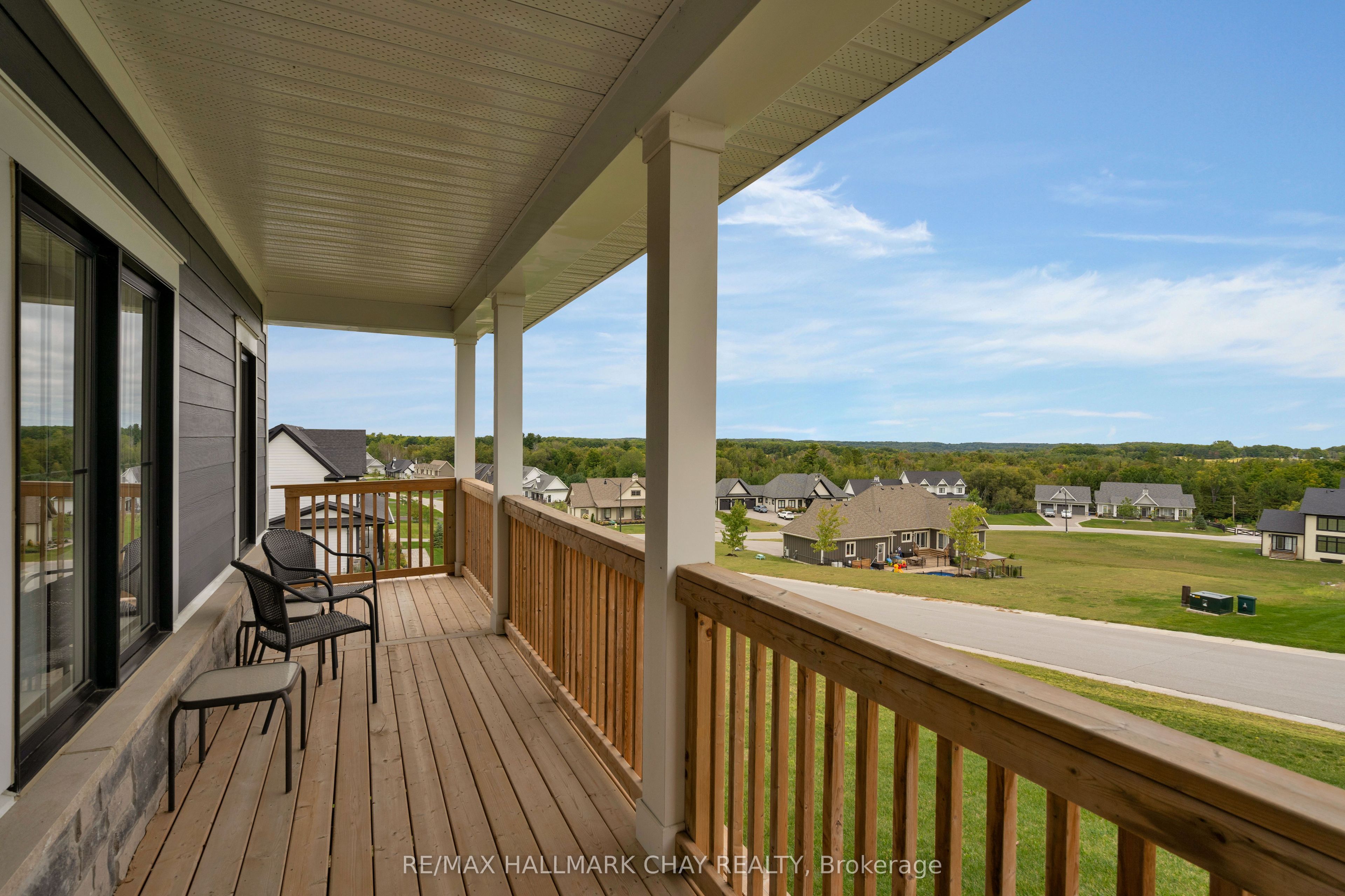 28 Thoroughbred Drive