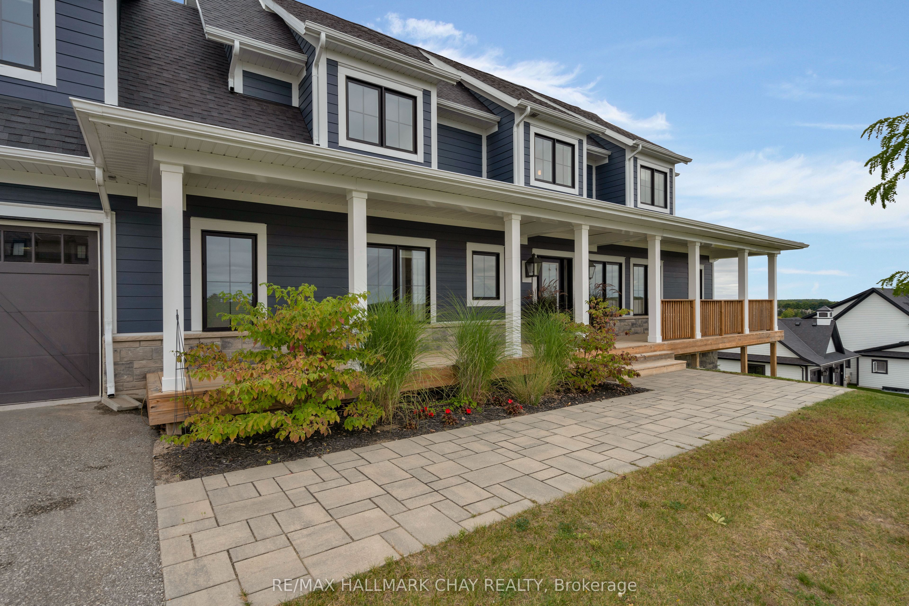 28 Thoroughbred Drive