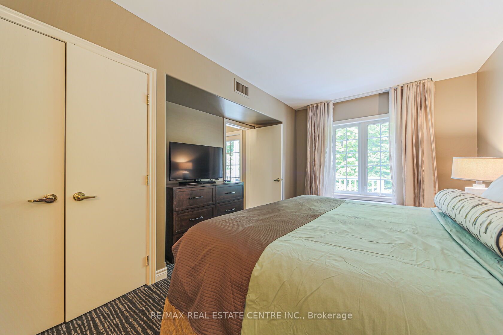 90 Highland Drive, #2446-47