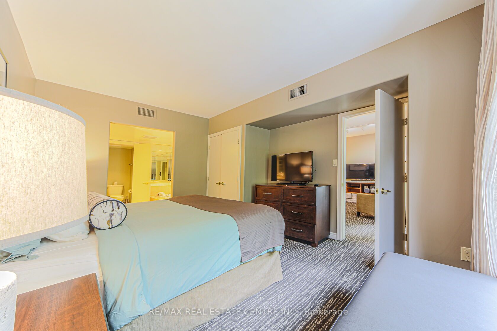 90 Highland Drive, #2446-47