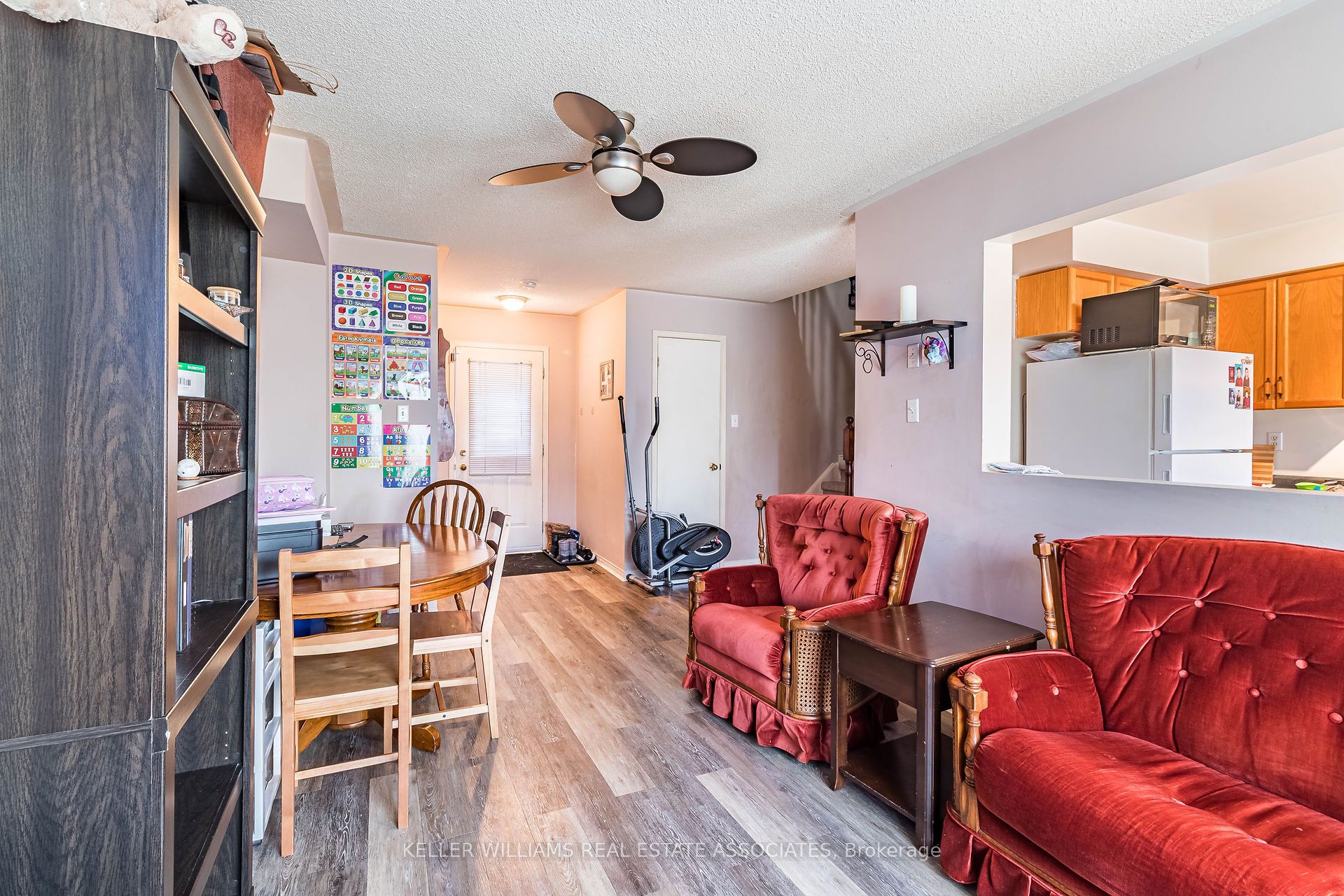 186 Pickett Crescent