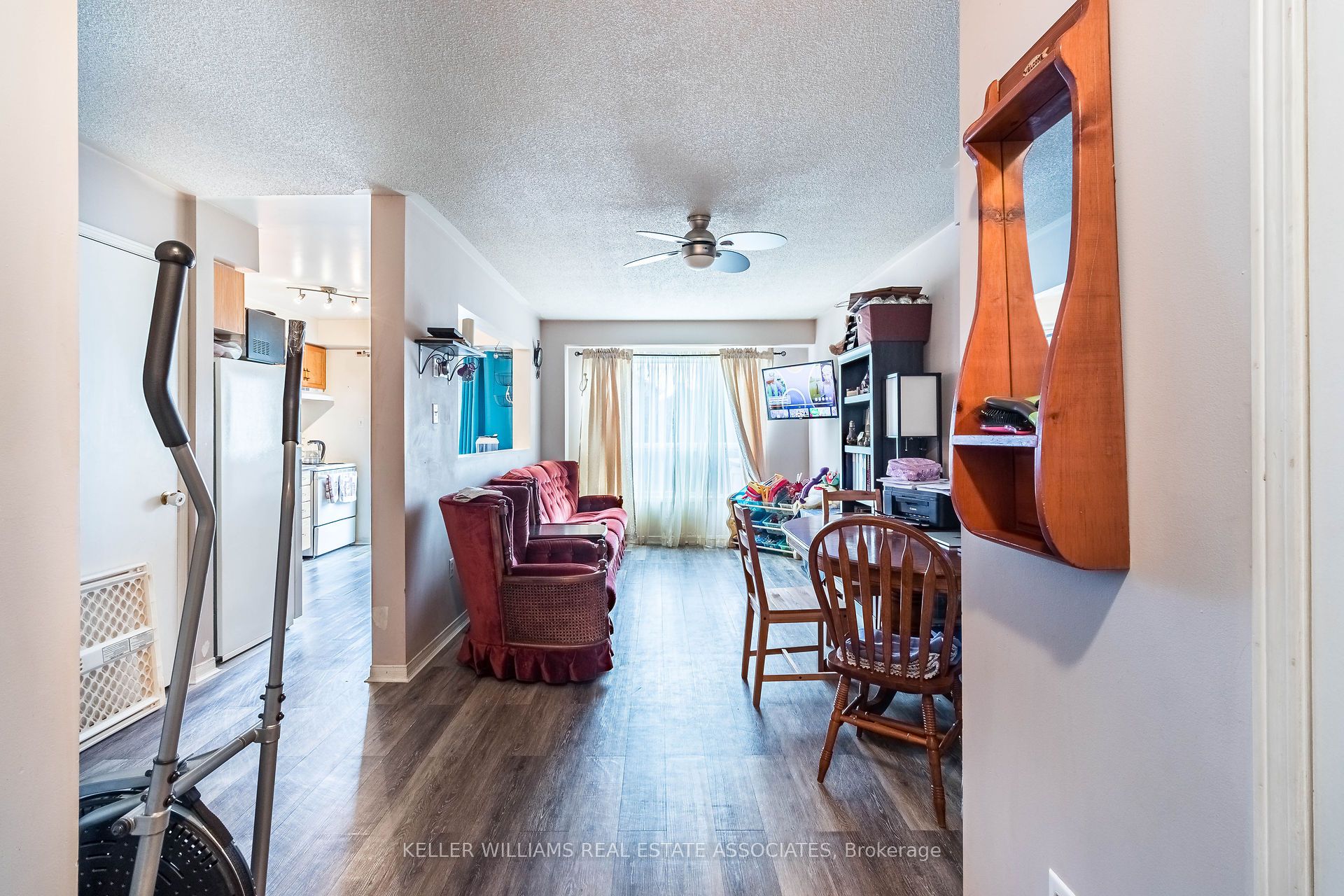 186 Pickett Crescent