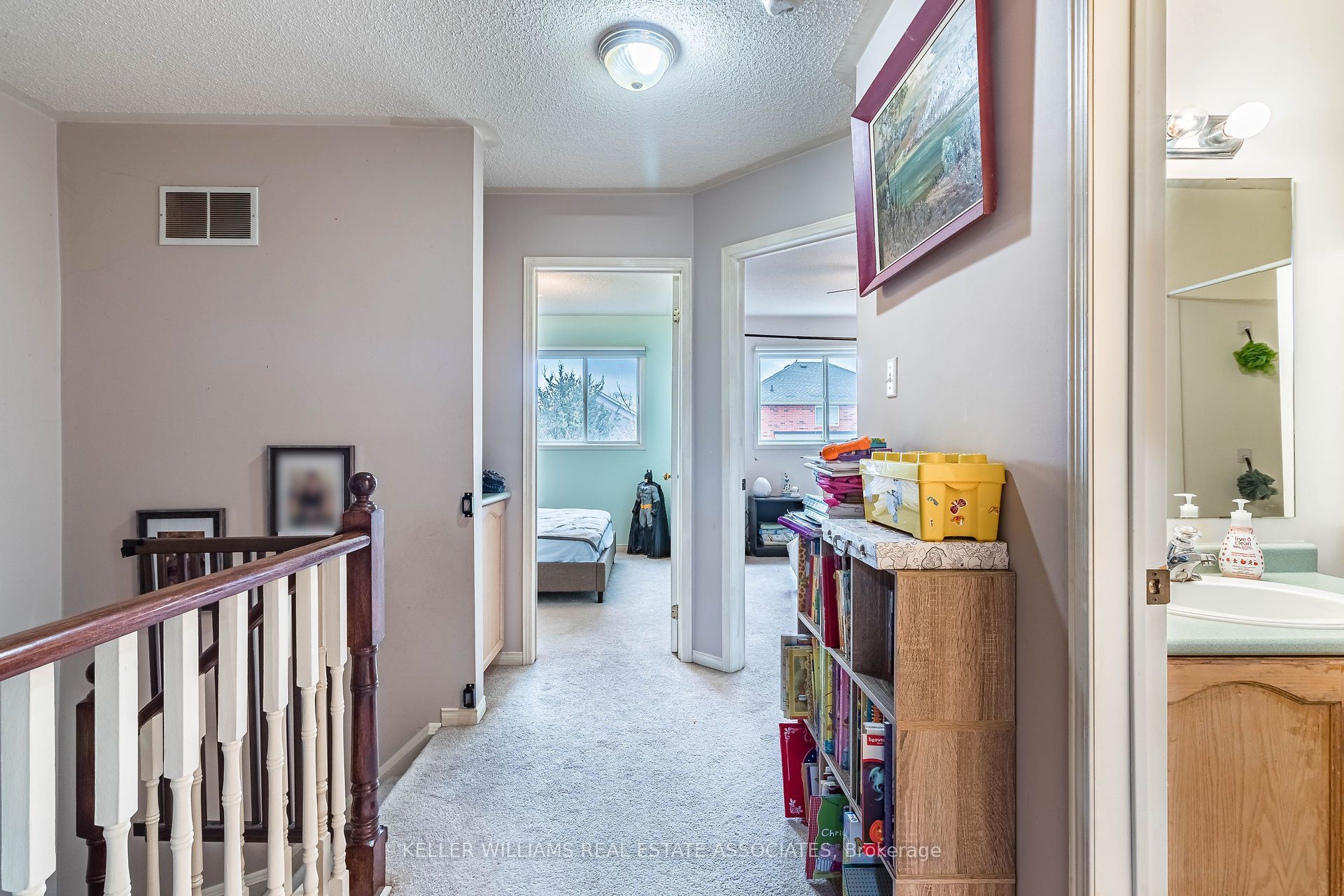 186 Pickett Crescent