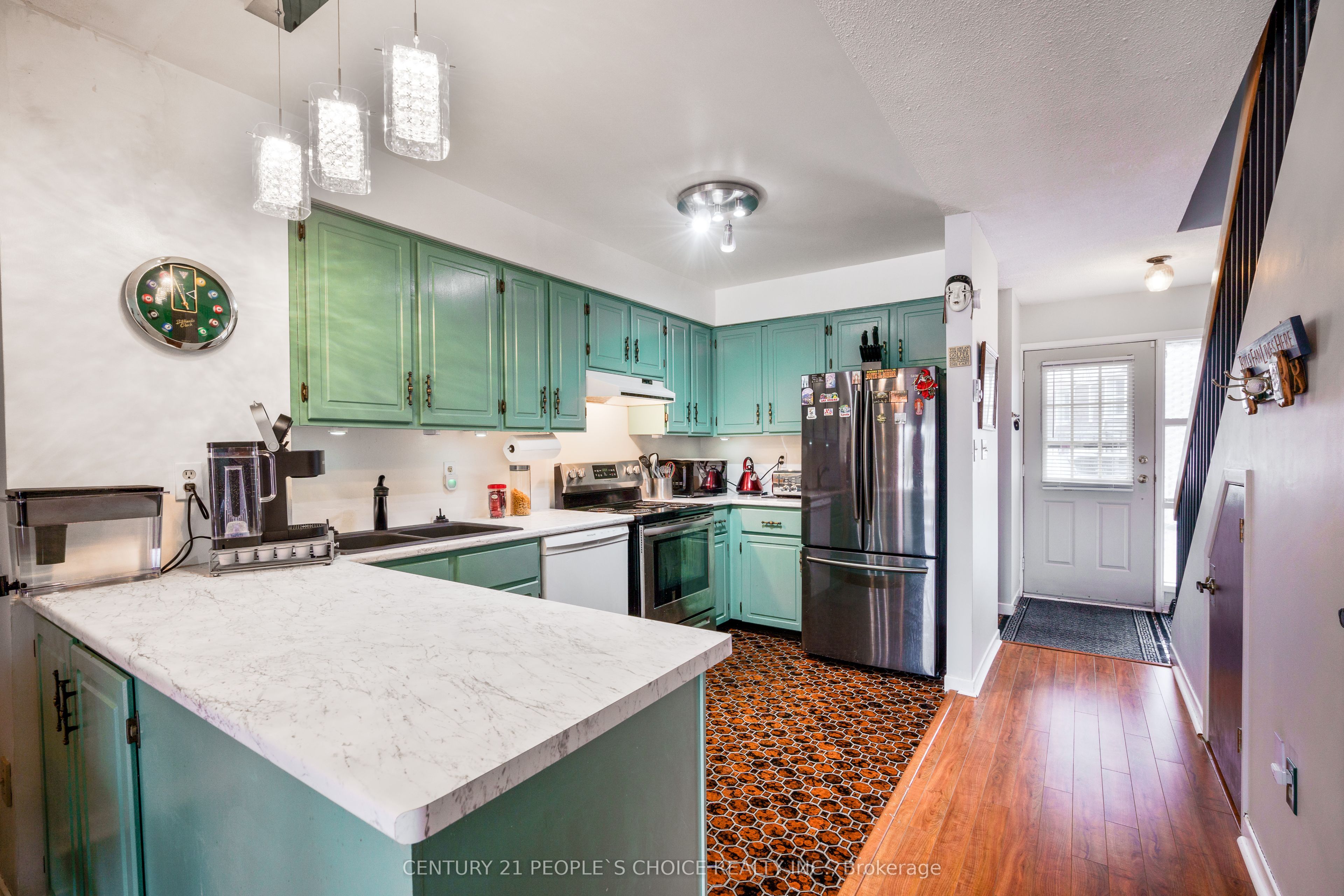 4 Paradise Boulevard #3