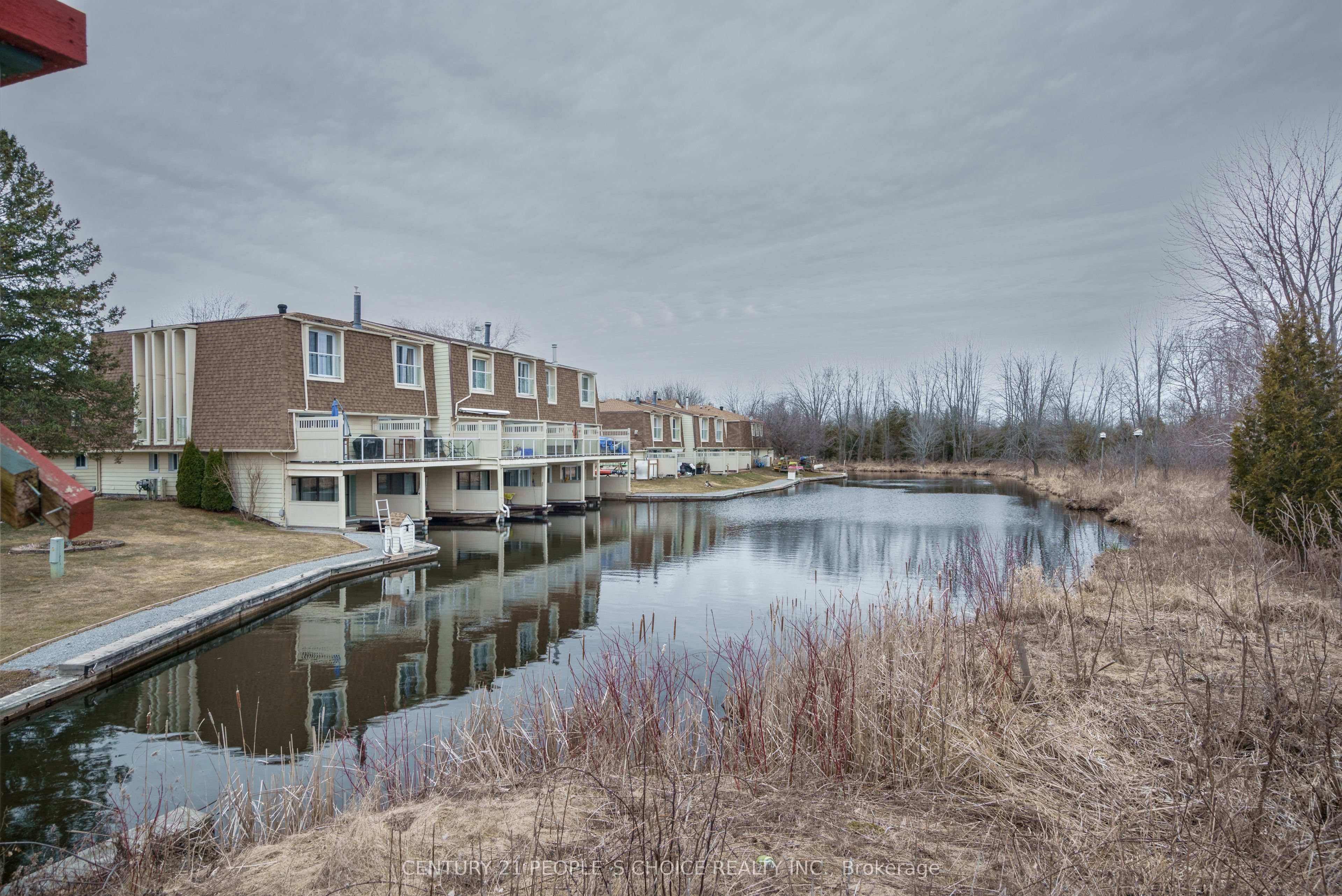 4 Paradise Boulevard #3