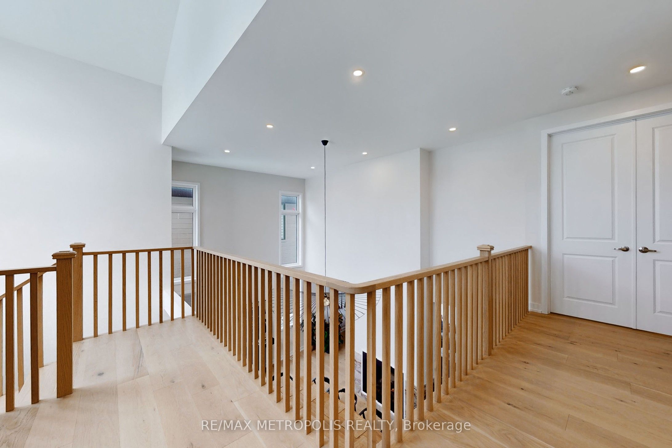 104 Stoneleigh Drive