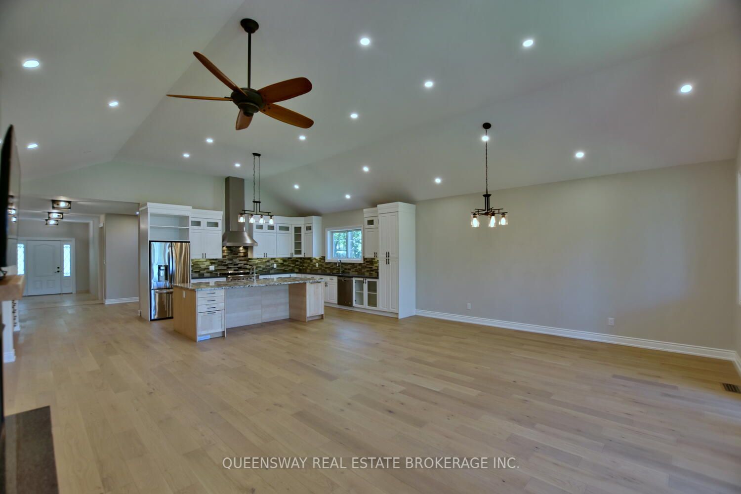 1852 River Road W