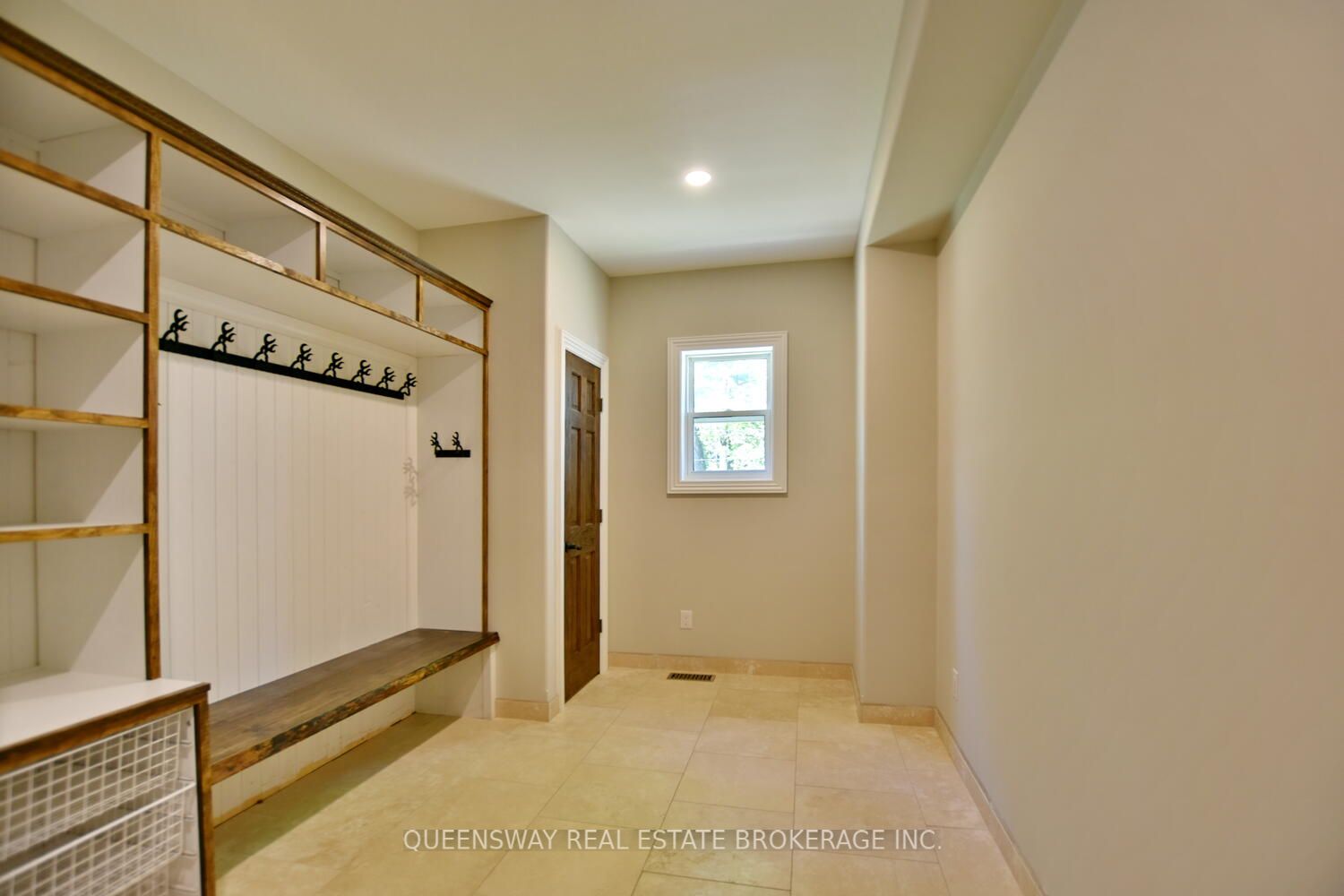 1852 River Road W