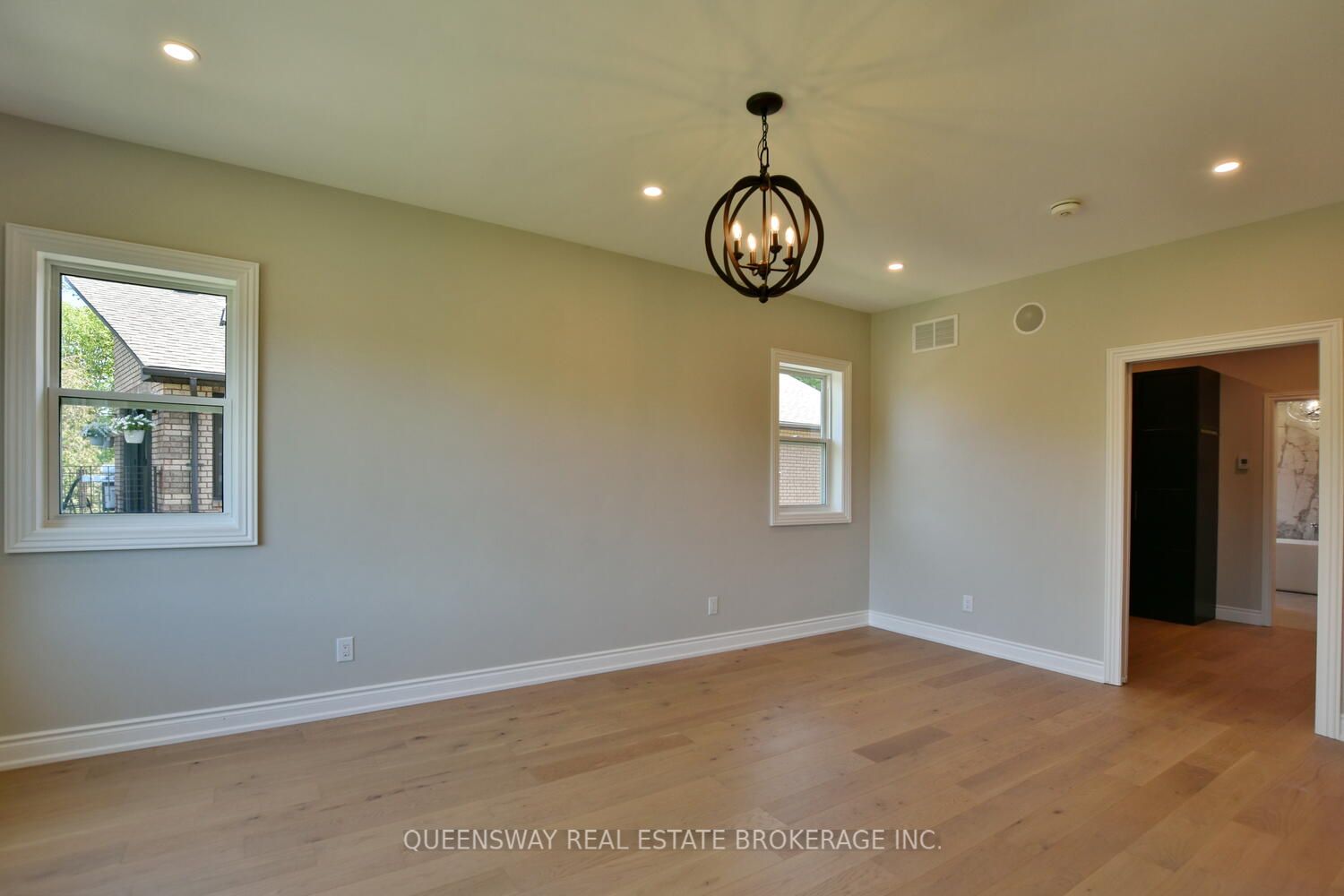 1852 River Road W