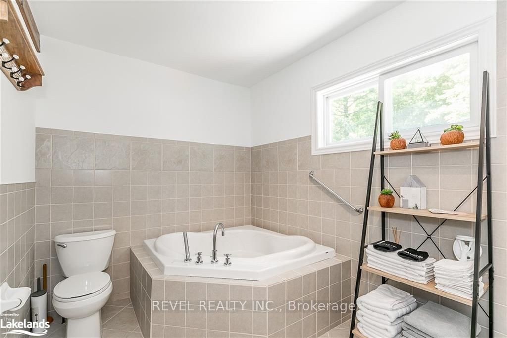 2440 Champlain Road