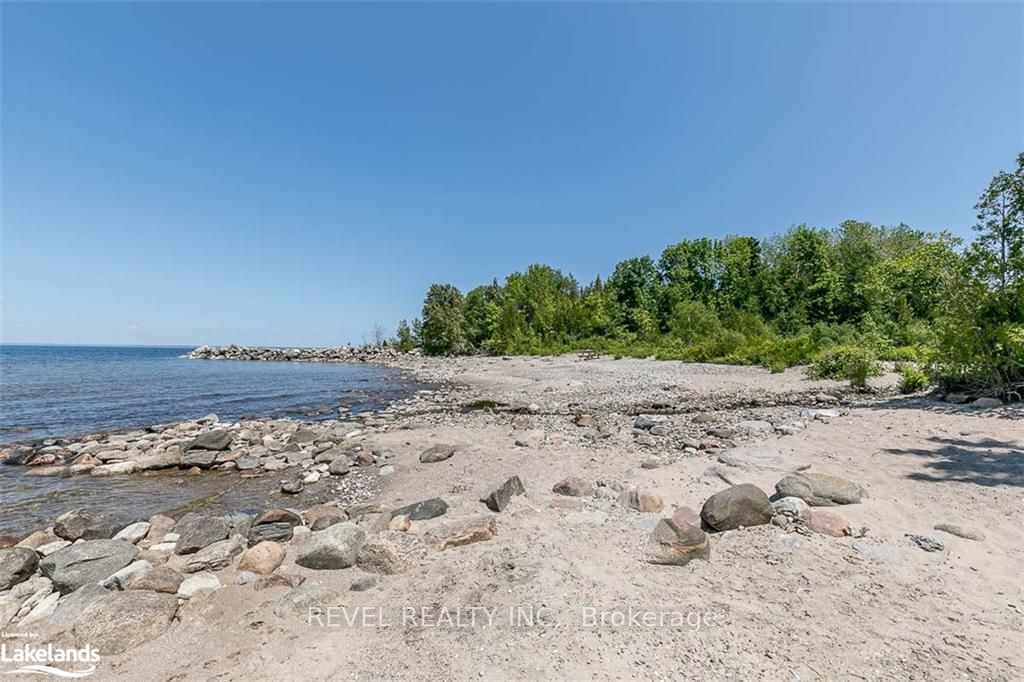 2440 Champlain Road
