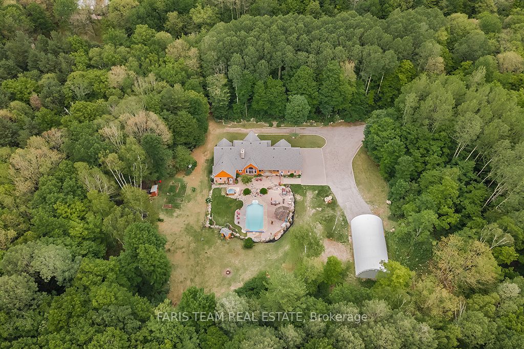697 Lafontaine Road E