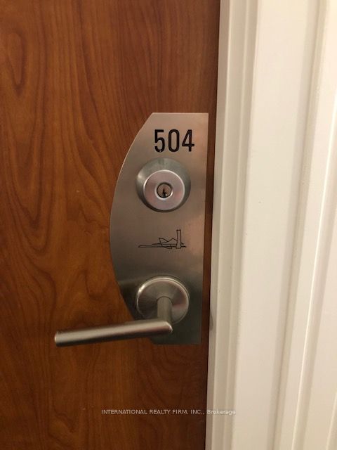 699 ABERDEEN Boulevard #504
