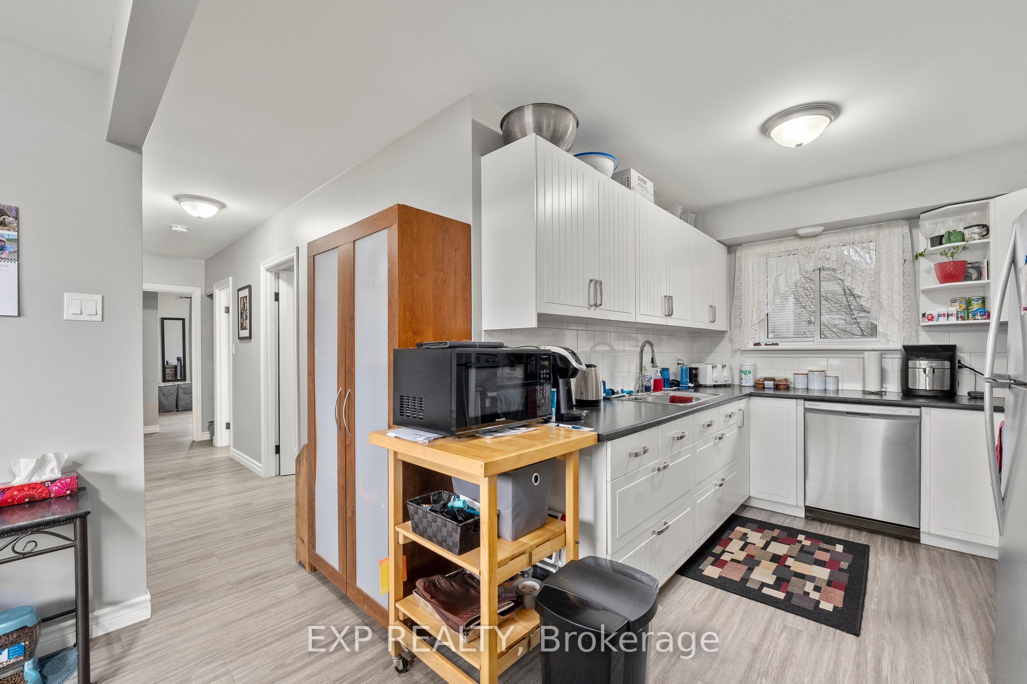 143 Westmount Drive N