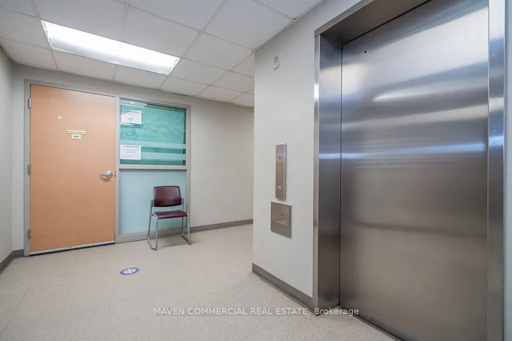 100 Colborne Street W
