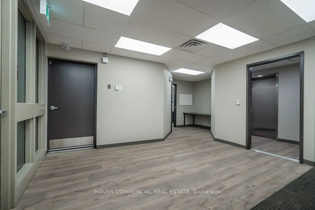 100 Colborne Street W