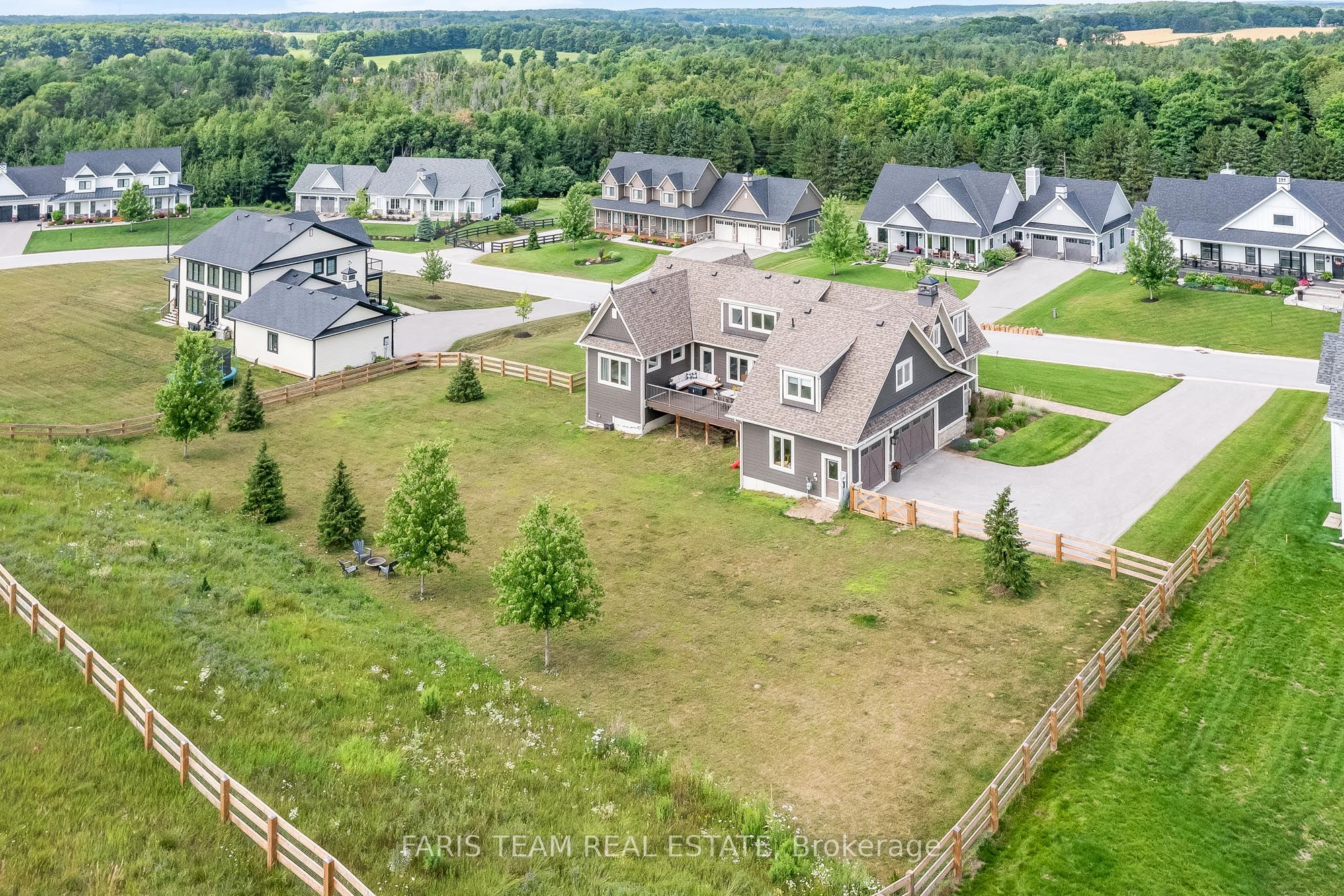 16 Gelderland Crescent