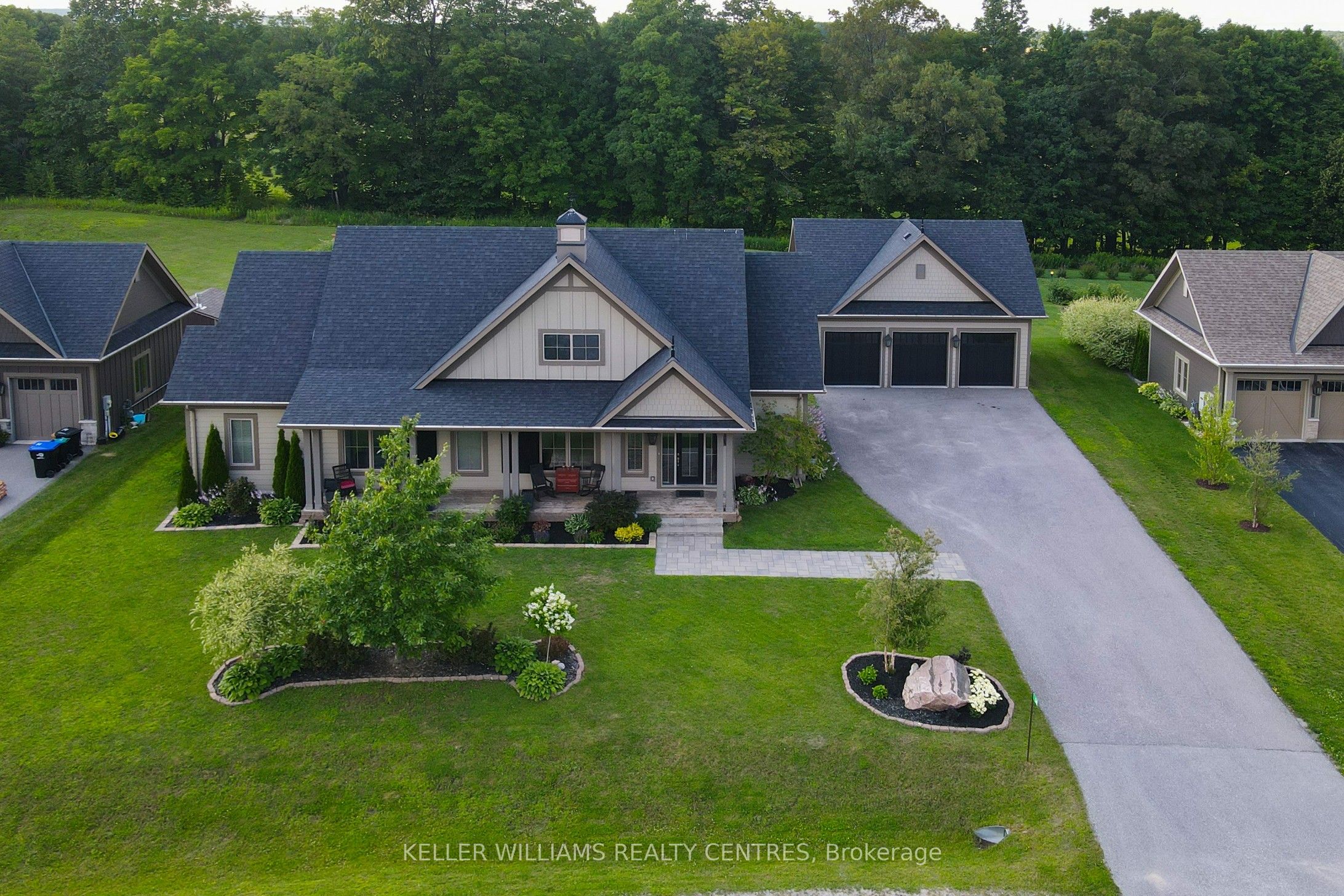 34 Georgian Grande Drive