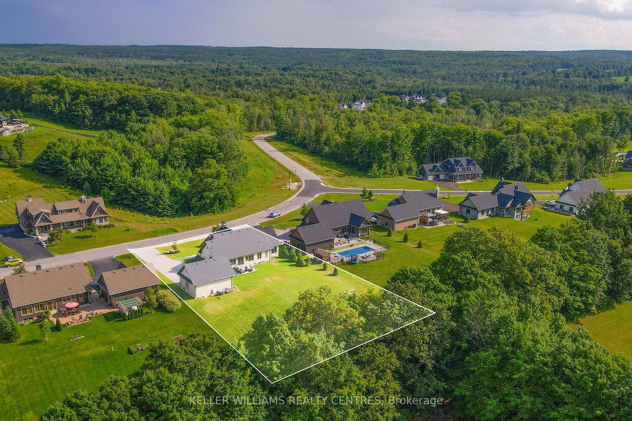 34 Georgian Grande Drive