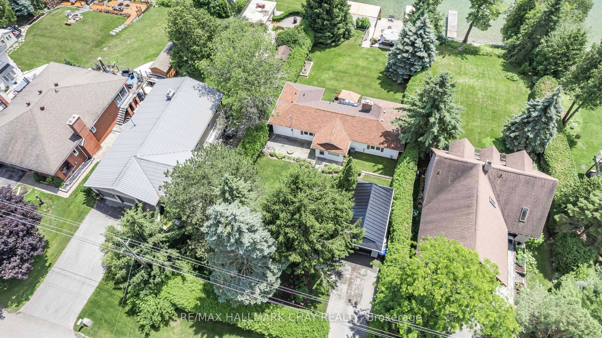 1125 Woodland Drive