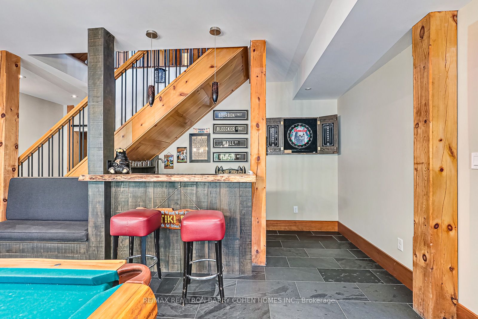 8429 Poplar Side Road