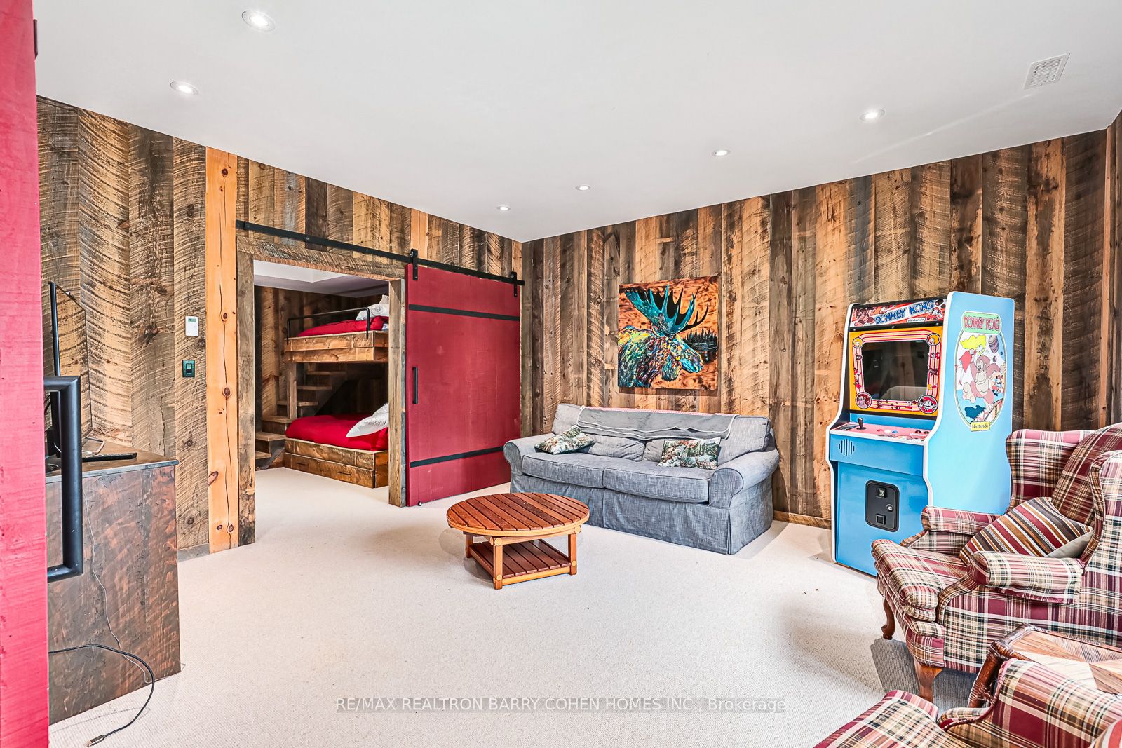 8429 Poplar Side Road