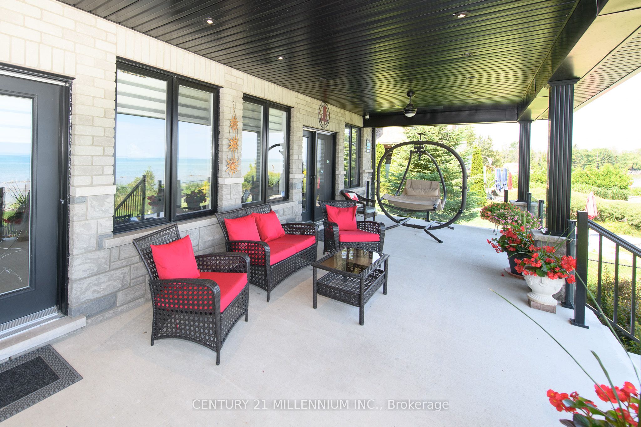 2292 Shore Lane