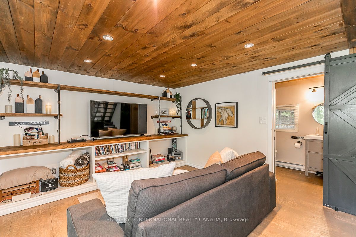 8383 9 County Road