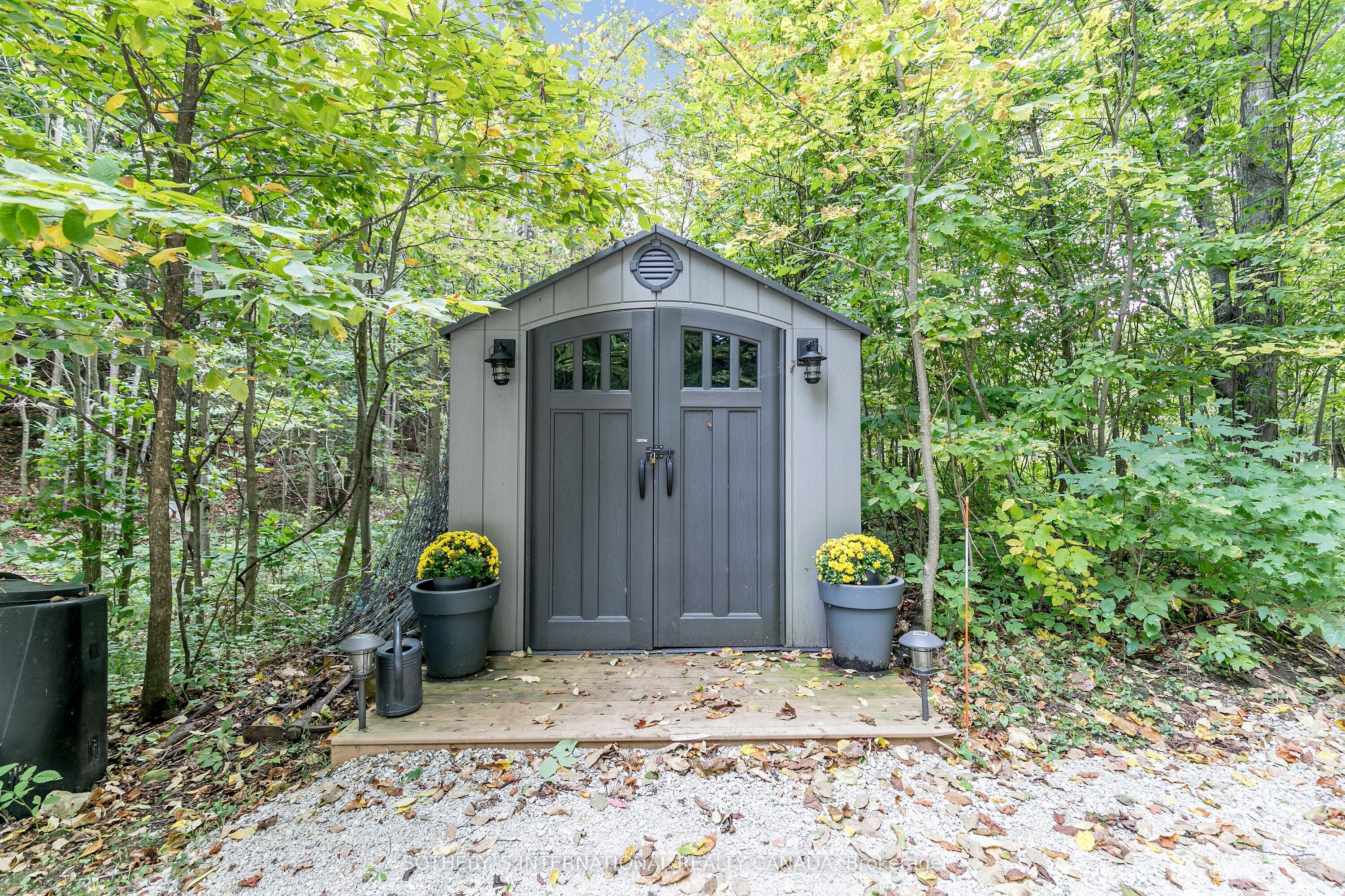 8383 9 County Road