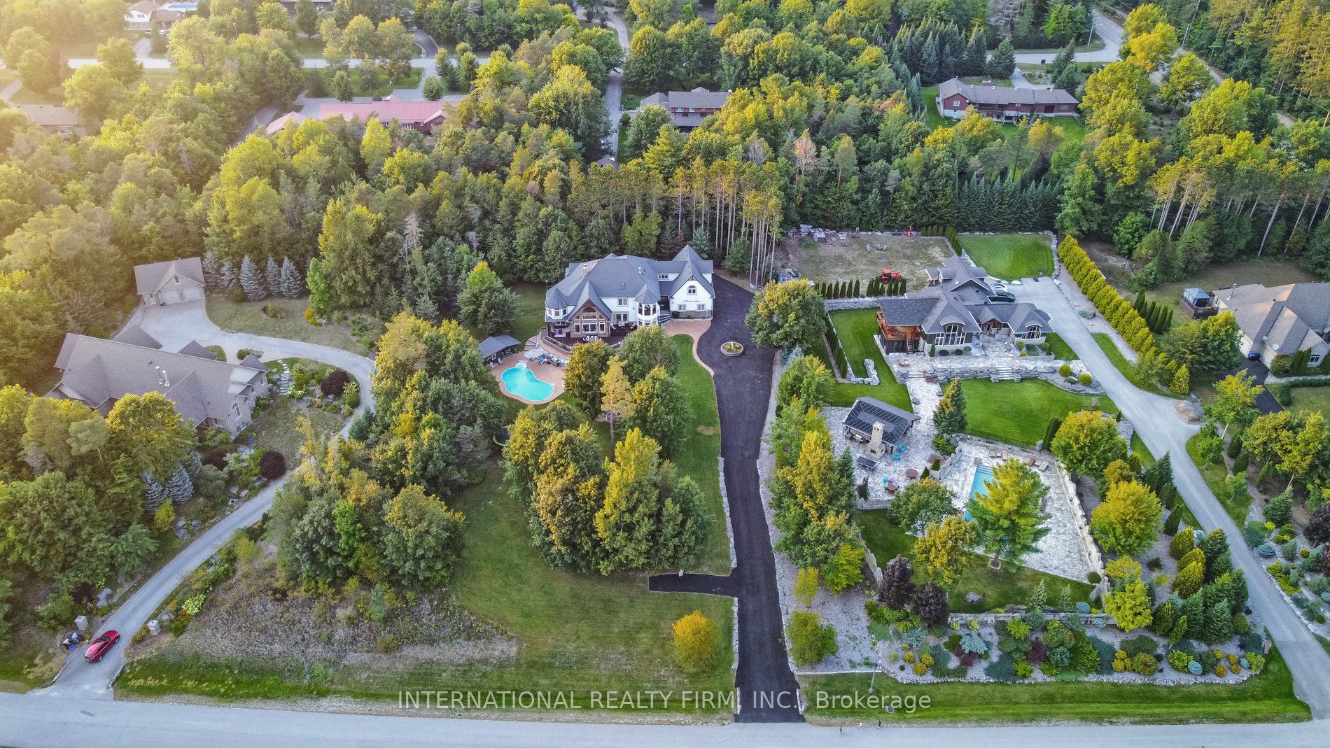 6 Pinehurst Lane