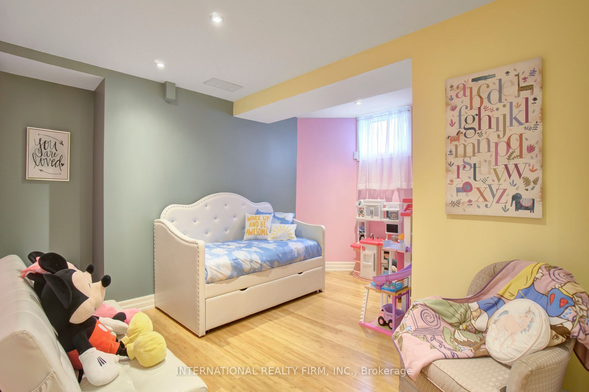6 Pinehurst Lane