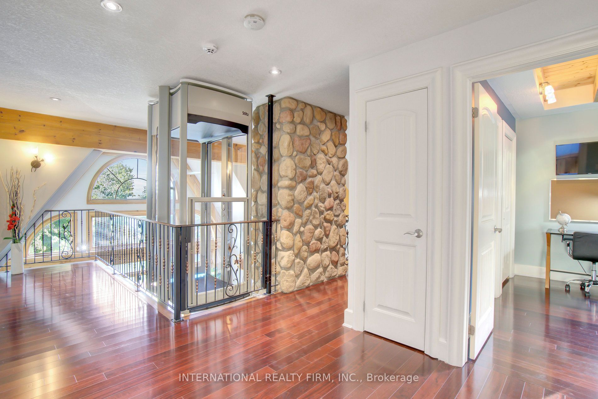 6 Pinehurst Lane