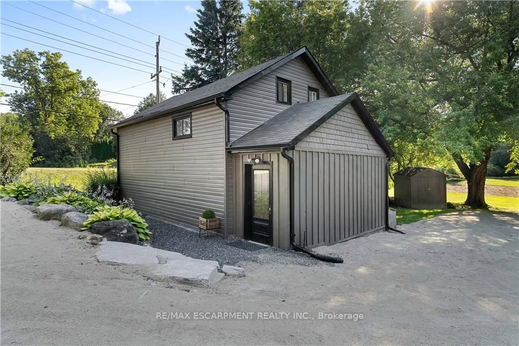 645 MOUNTAIN Road