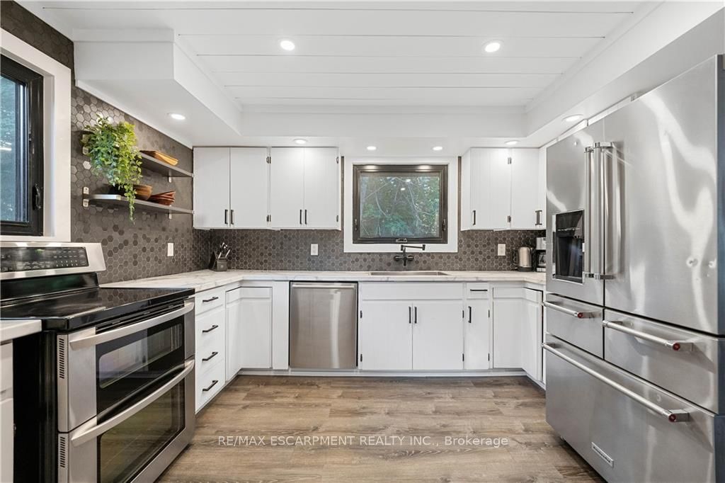 645 MOUNTAIN Road