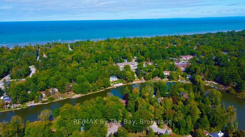 490 Oxbow Park Drive