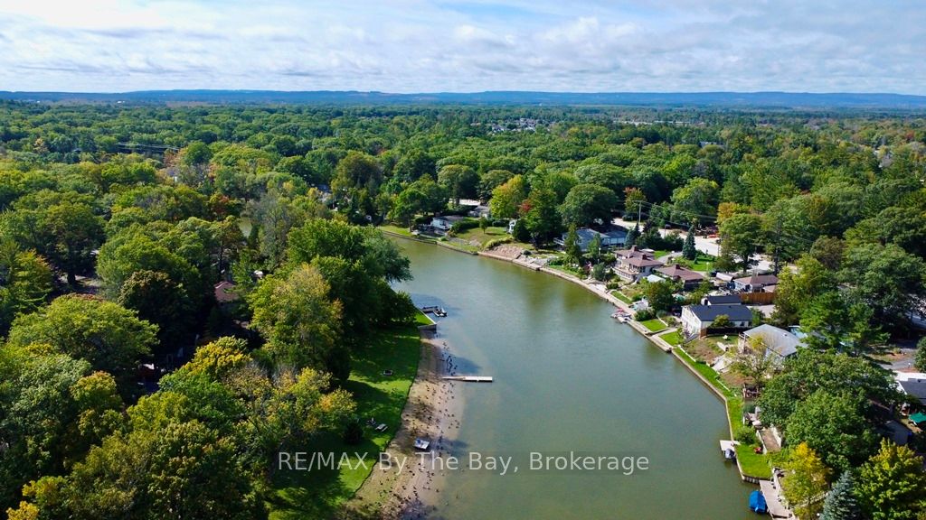 490 Oxbow Park Drive