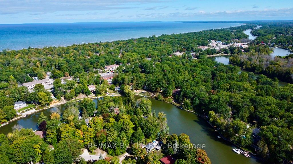 490 Oxbow Park Drive