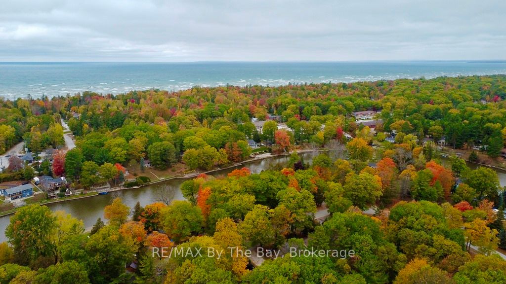 490 Oxbow Park Drive