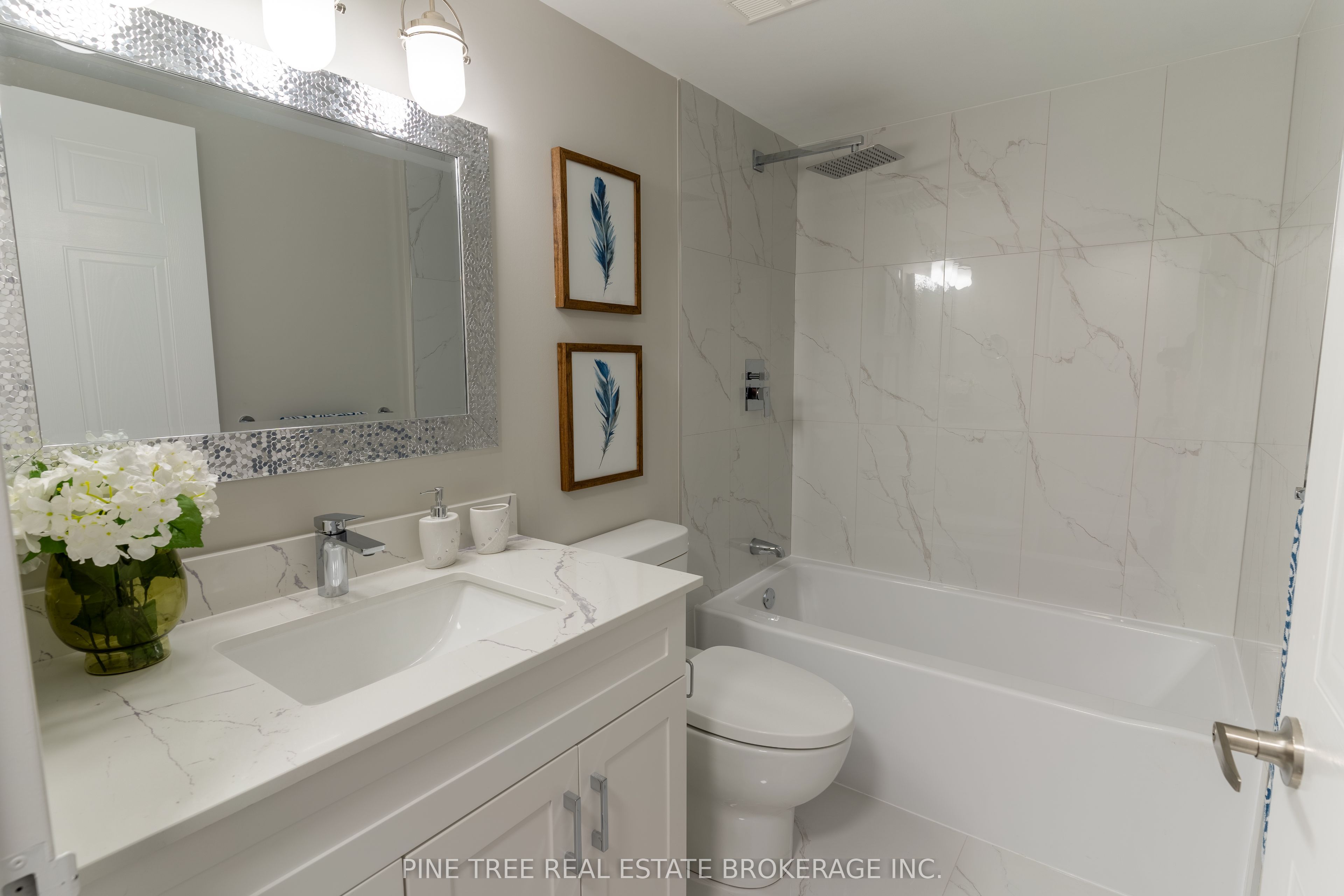 65 Ellen Street, #208