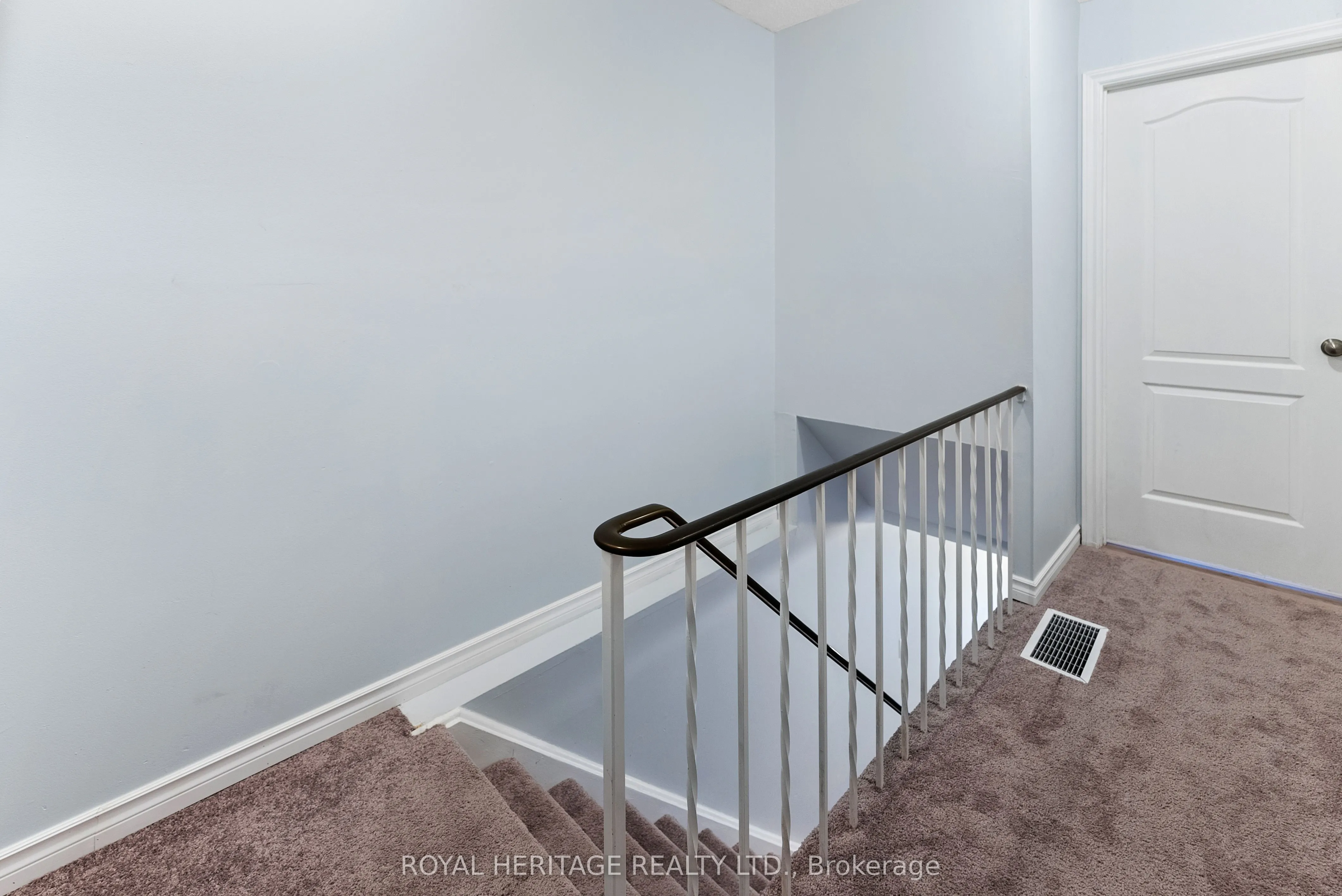1095 Mississaga Street W, #55