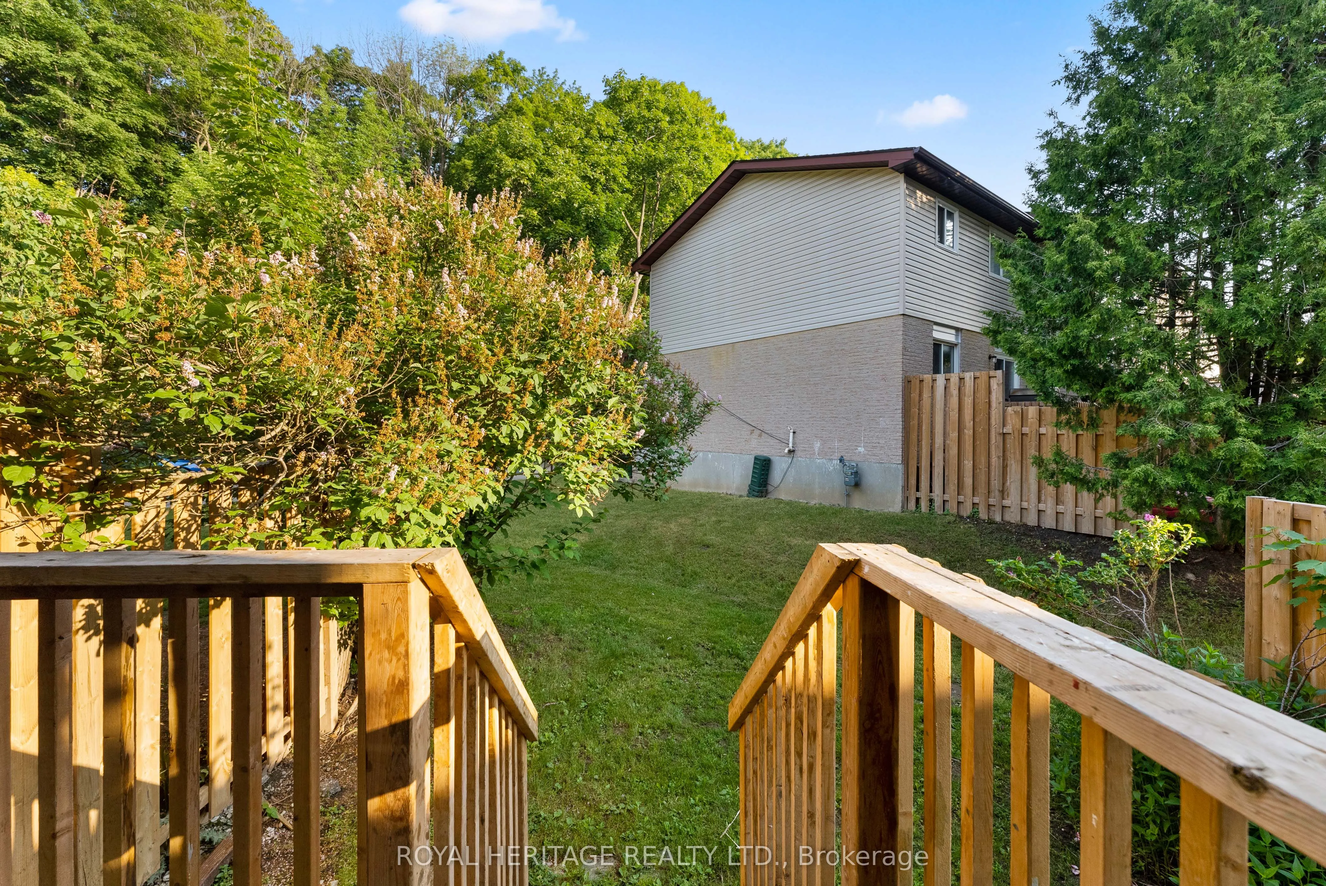 1095 Mississaga Street W, #55