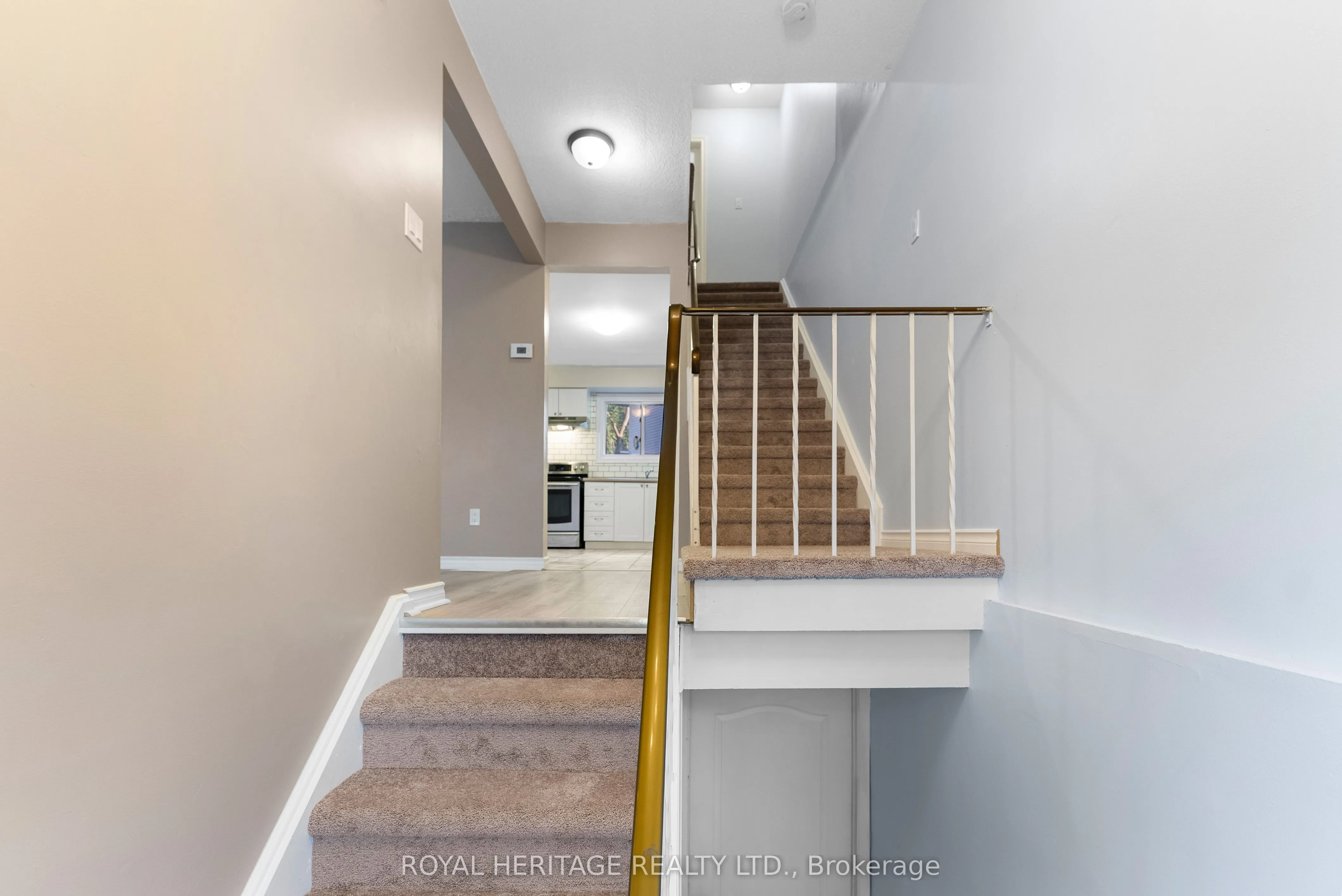 1095 Mississaga Street W, #55
