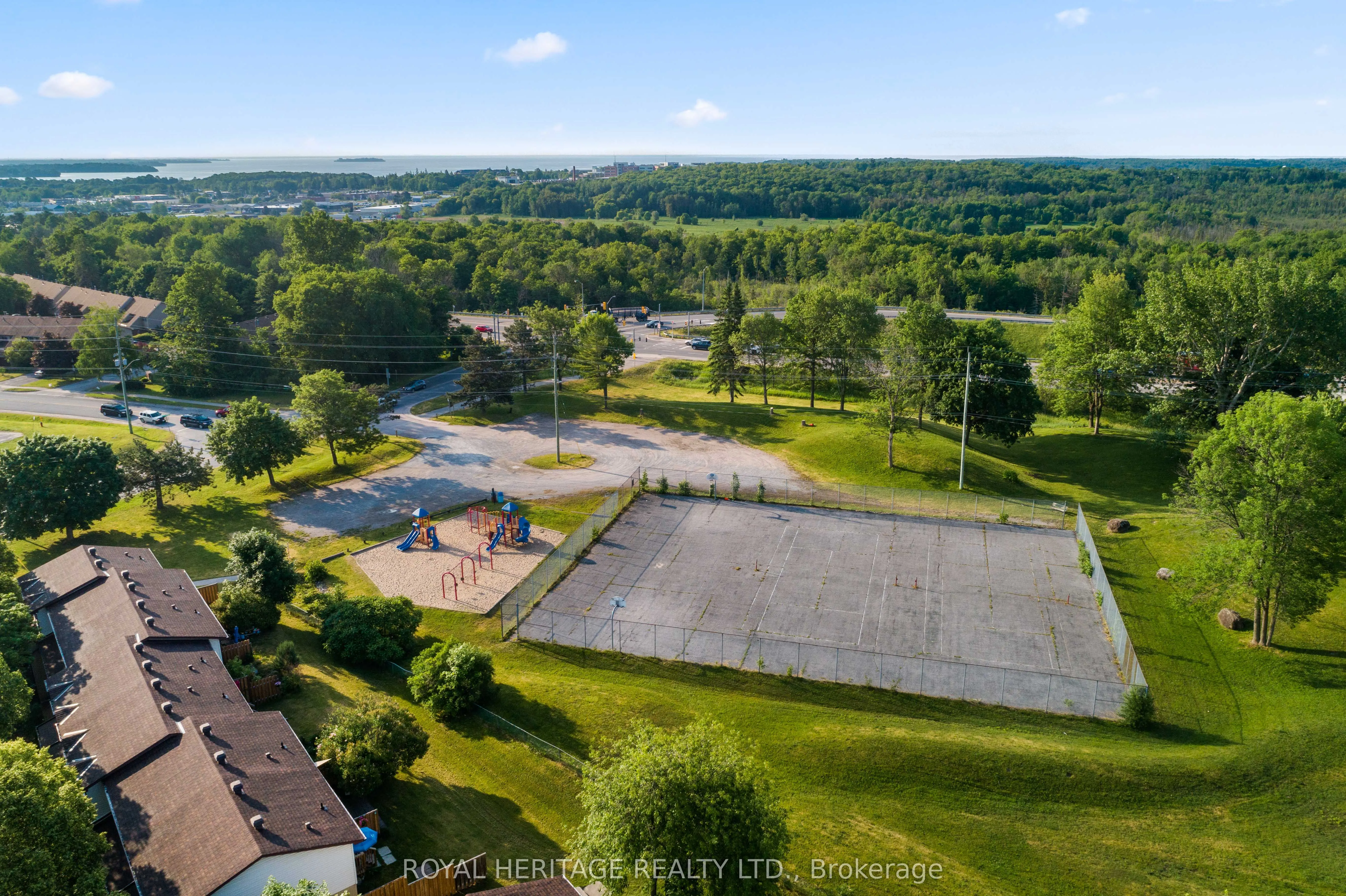 1095 Mississaga Street W, #55