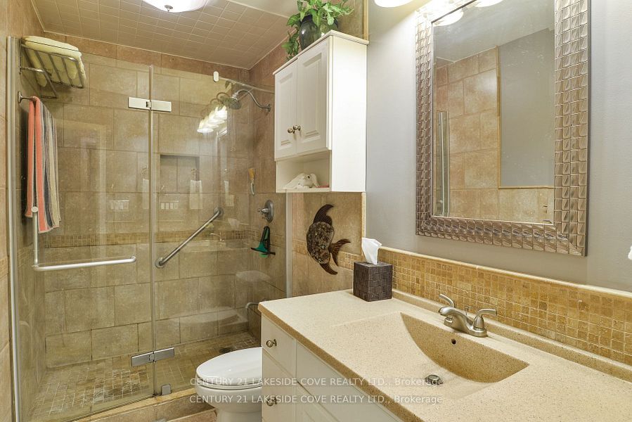 16 Old Indian Trail W