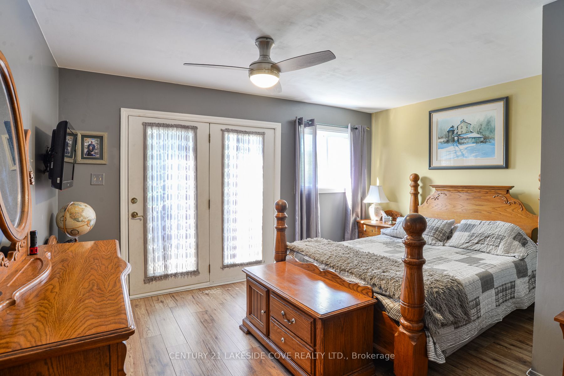 16 Old Indian Trail W